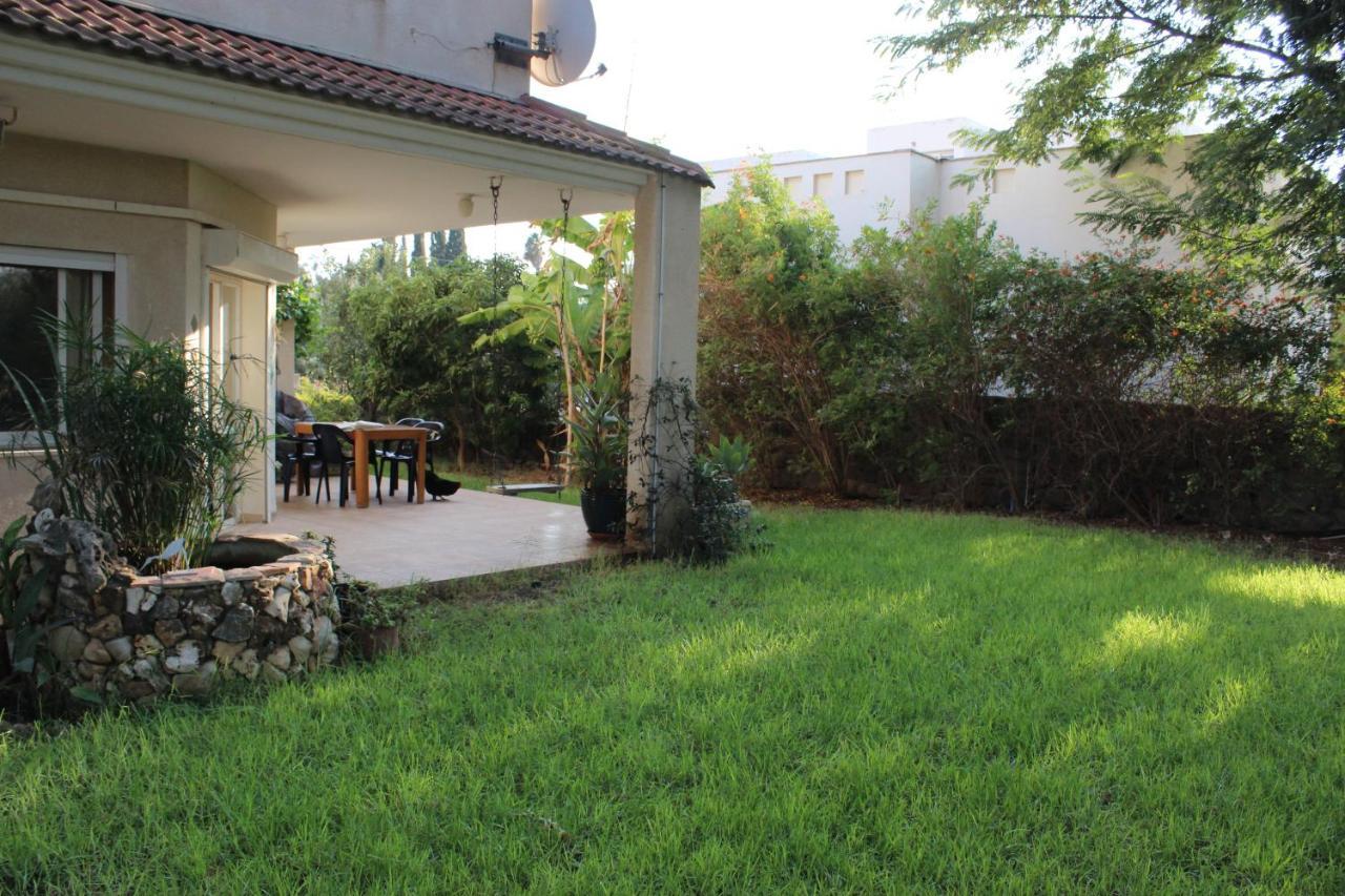 Chez Rothman Sublet Apartment Shadmot Devora Exterior photo